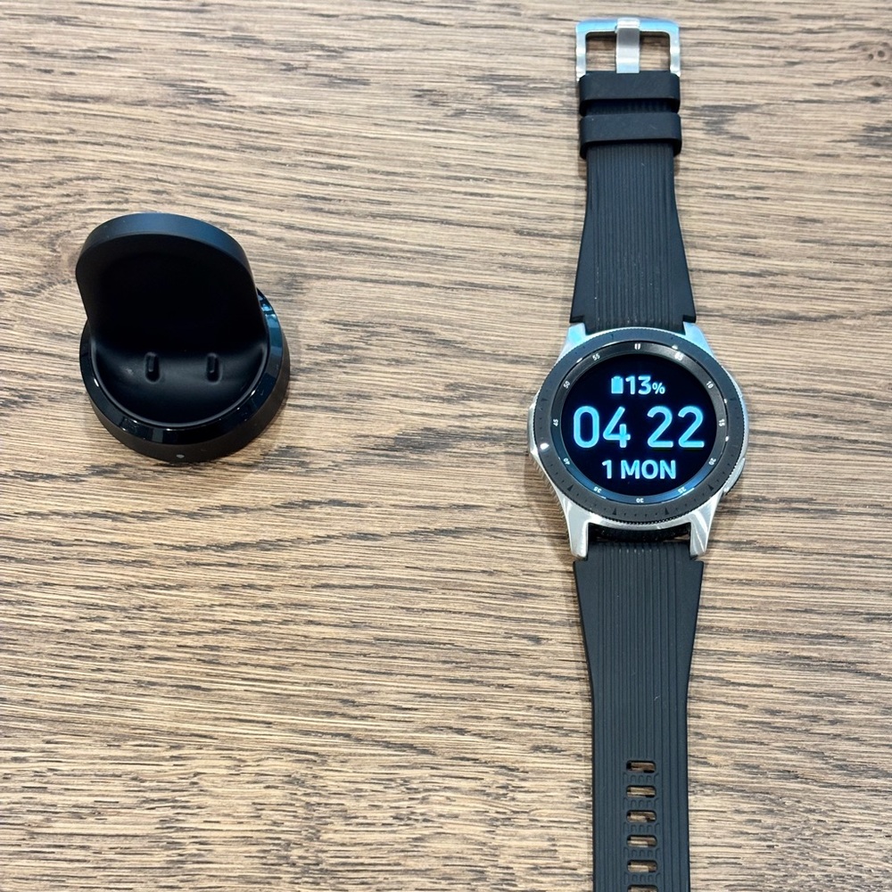 Samsung Galaxy smart watch SM-R800
